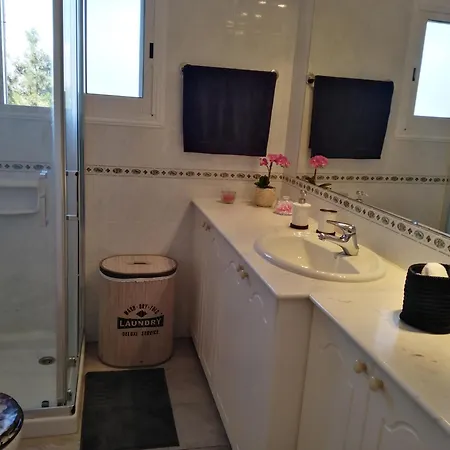 Paradise Gardens Ii Anastasia